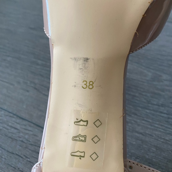 Nude block heels with gemstones - Picture 3 of 5